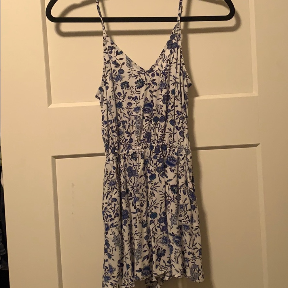 DIVIDED Women’s XS Romper